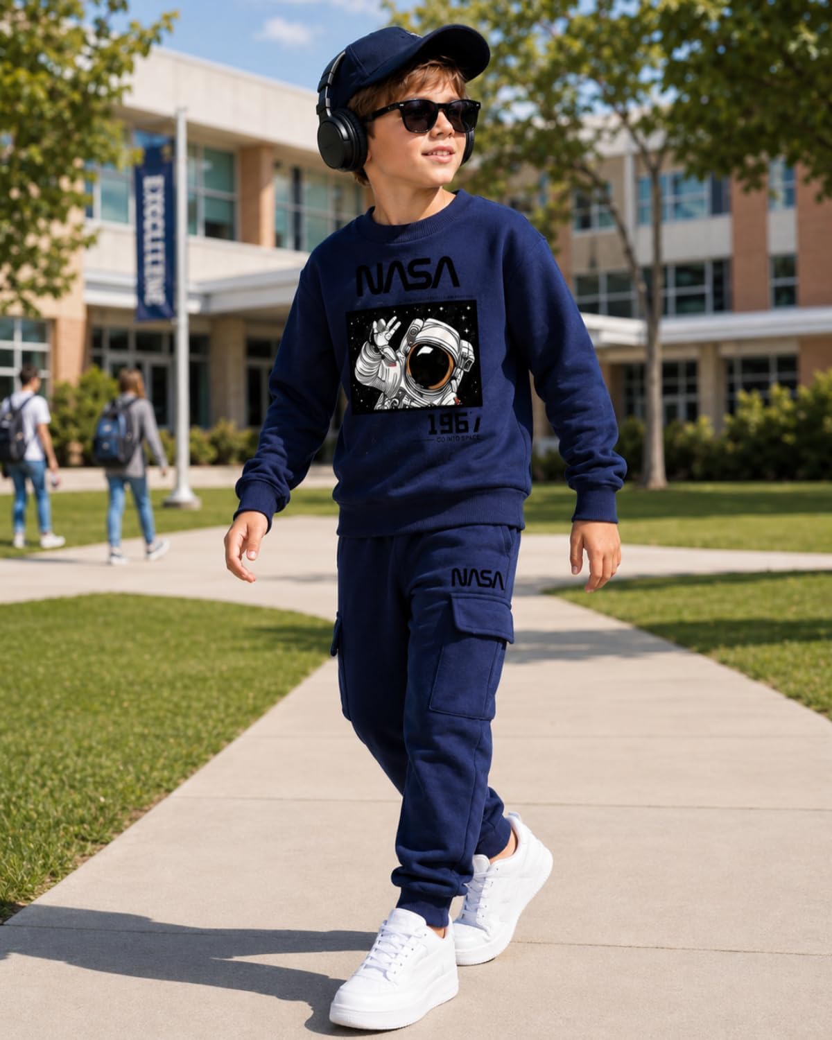 Size 5-12 Years Boys 2 Piece Outfits Long Sleeve Solid Astronaut Pattern Top and Sweatpants Fall Winter Clothing Set