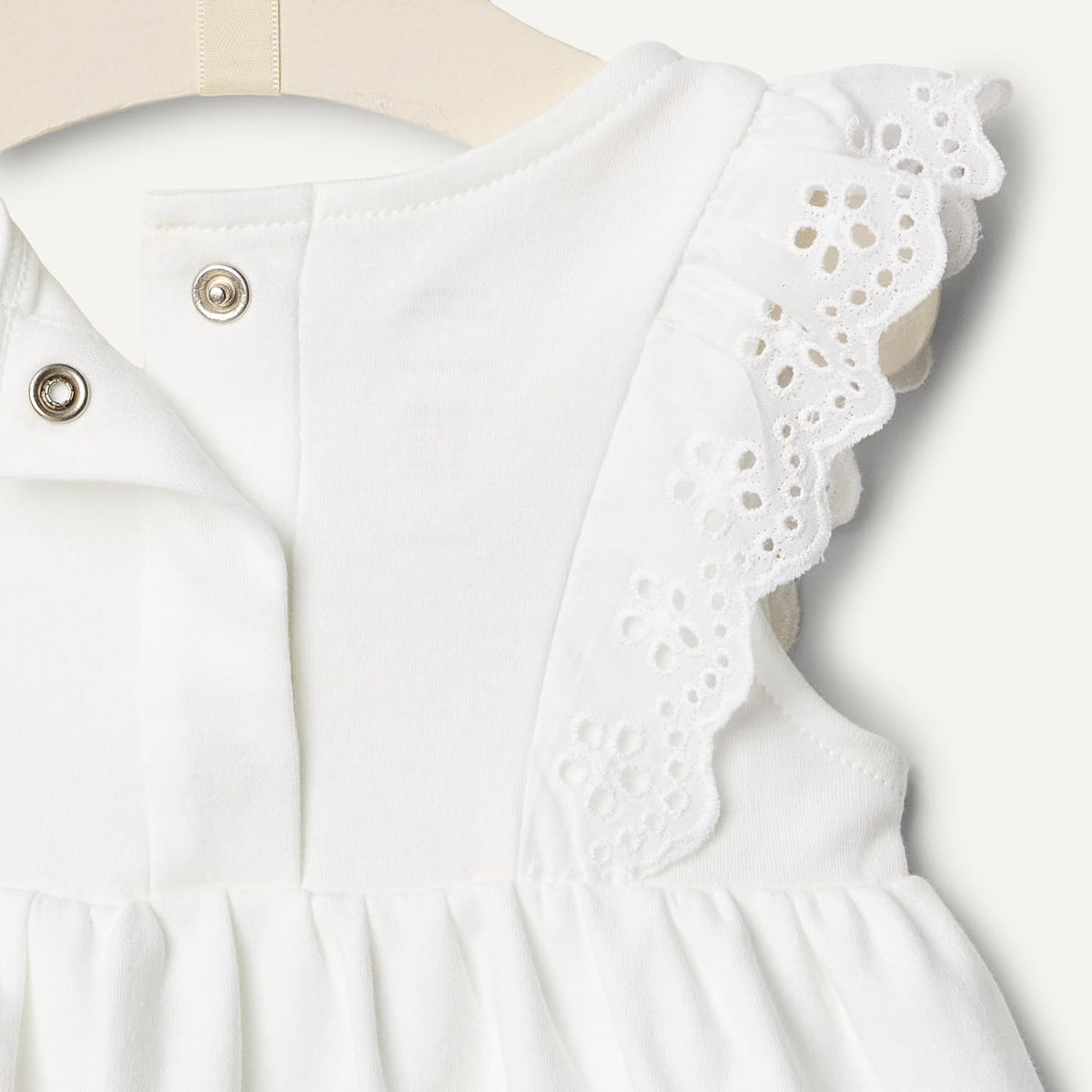 Amazon Essentials x Sofia Grainge Toddlers and Baby Girls' Cotton Eyelet Top & Shorts Play Set, Multipacks