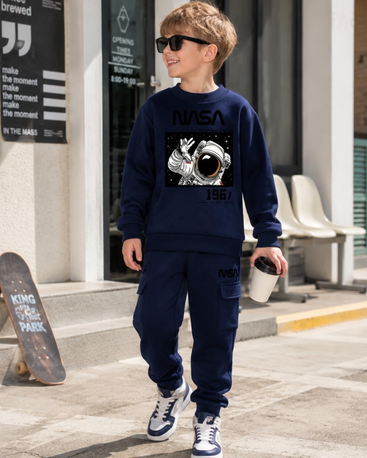 Size 5-12 Years Boys 2 Piece Outfits Long Sleeve Solid Astronaut Pattern Top and Sweatpants Fall Winter Clothing Set