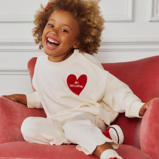 Amazon Essentials x Sofia Grainge Toddlers and Baby Girls' French Terry Sweatshirt Pant and Top Set