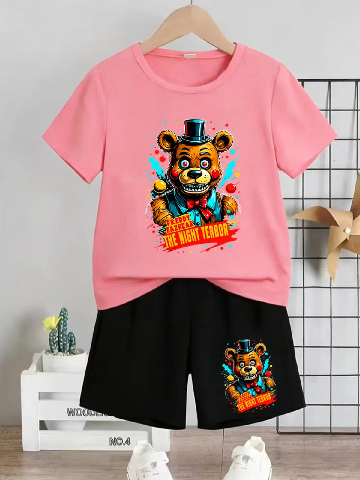 Five Nights At Freddy's Freddy Fazbear Printed Children's Short-Sleeved Set Summer Casual, Comfortable, Fashionable, Everyday, Outdoor Versatile T-Shirt And Shorts Set, Cartoon Printed Set, Ideal Gift Choice